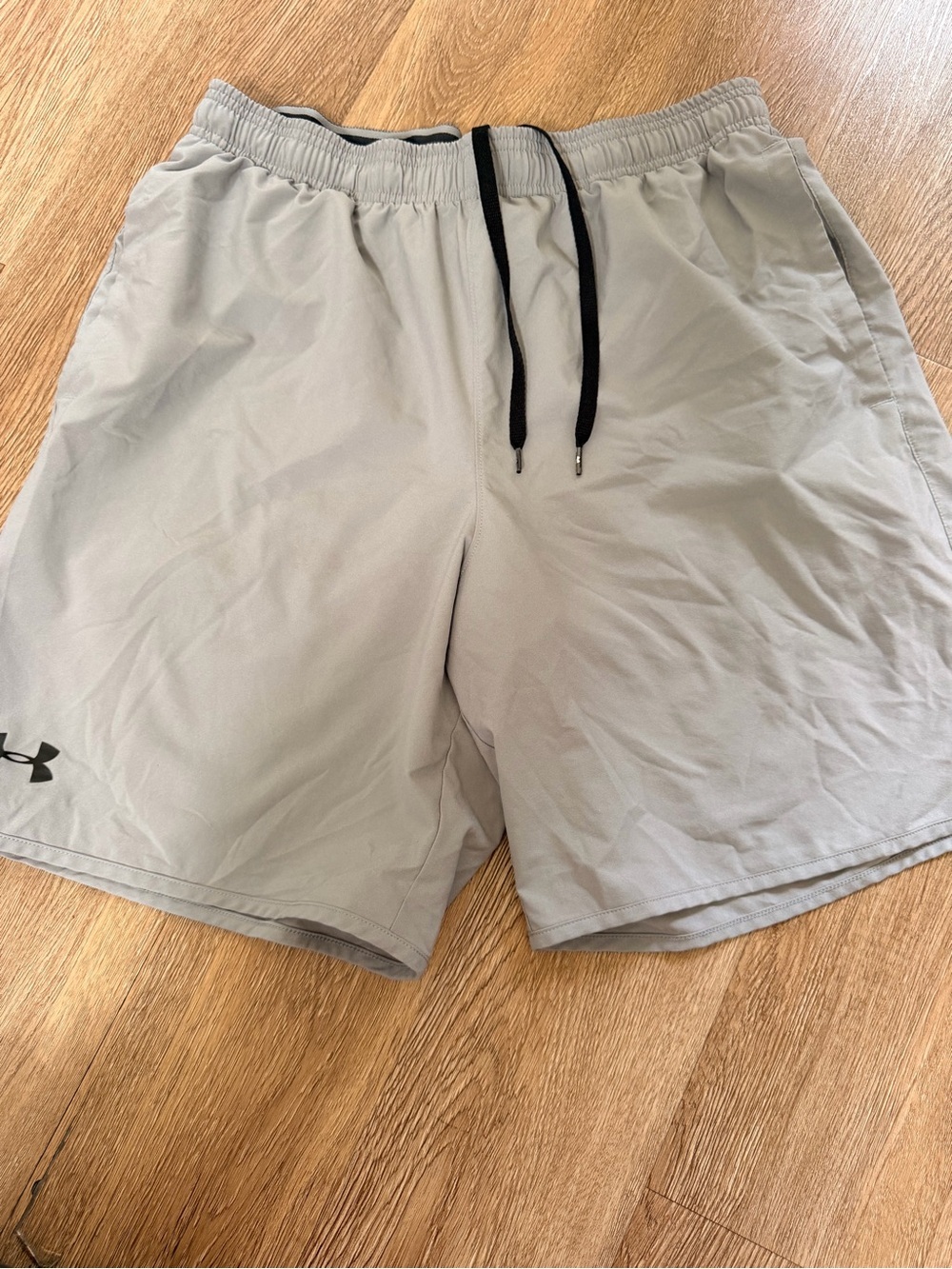 Under Armour Men's Light Gray Athletic Shorts with Black Drawcord 0012